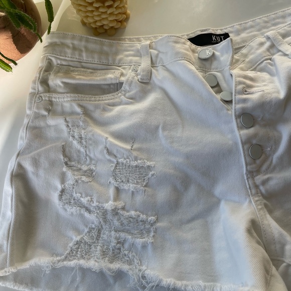 KUT Button-fly white shorts - Picture 3 of 6